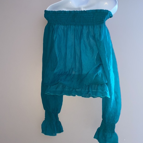 Teal Marilyn Monroe Off shoulder top - Picture 2 of 3